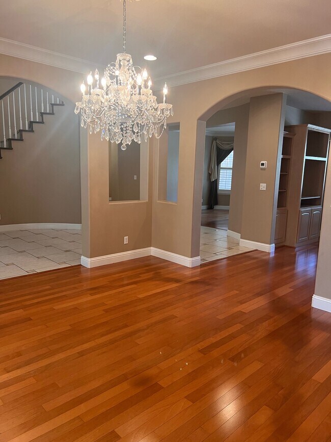 Building Photo - 2537 Deauville Cir