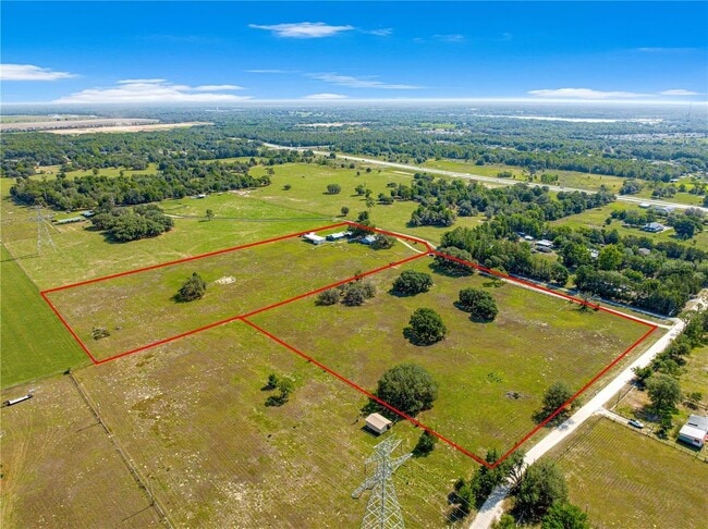 Building Photo - 3/2 Farm Home on 18.25 acres