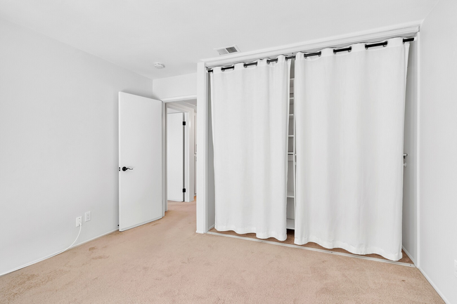 Building Photo - Tranquil Remodeled 2 Bedroom in 55+ Rancho...