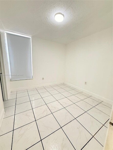 Building Photo - 20000 SW 123rd Dr