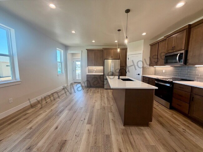 Building Photo - Brand New Single Family Home!