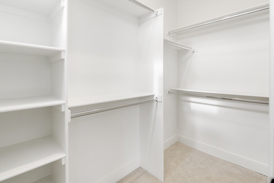 Primary Closet - 4425 W 45th Ave