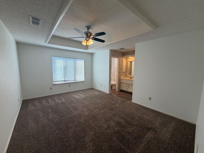 Building Photo - 6808 Frankford Ave