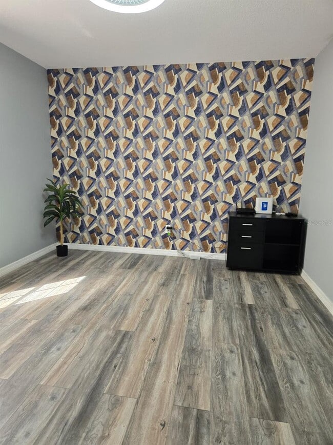 Building Photo - 410 Otter Creek Dr