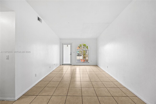 Building Photo - 7570 NW 173rd Ln