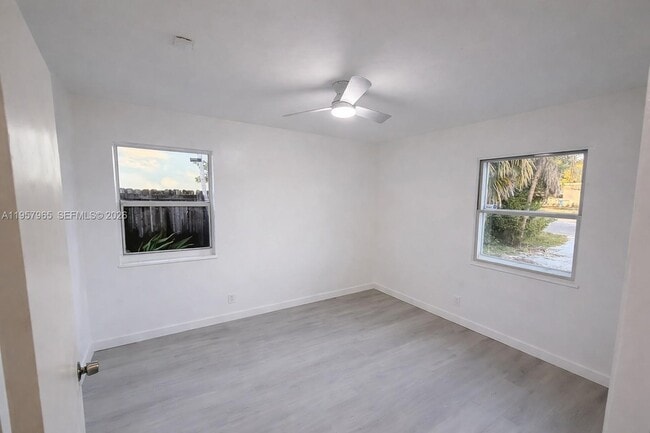 Building Photo - 501 NW 13th St