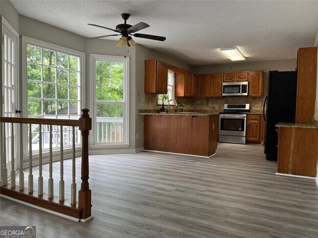 Building Photo - 1397 Wynford Gate