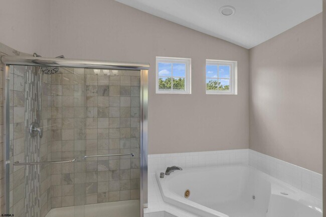 Building Photo - 120 Trotter Road