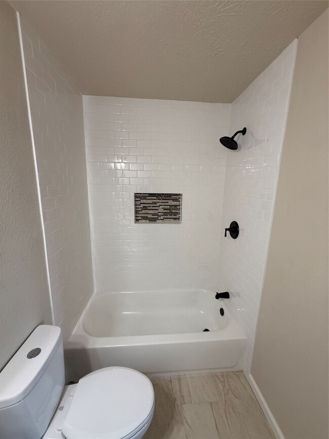 Building Photo - 14159 Running Bear Dr