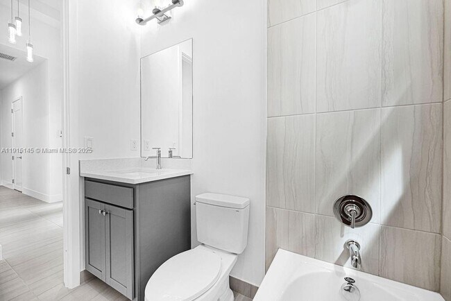 Building Photo - 12413 Solana Bay Cir