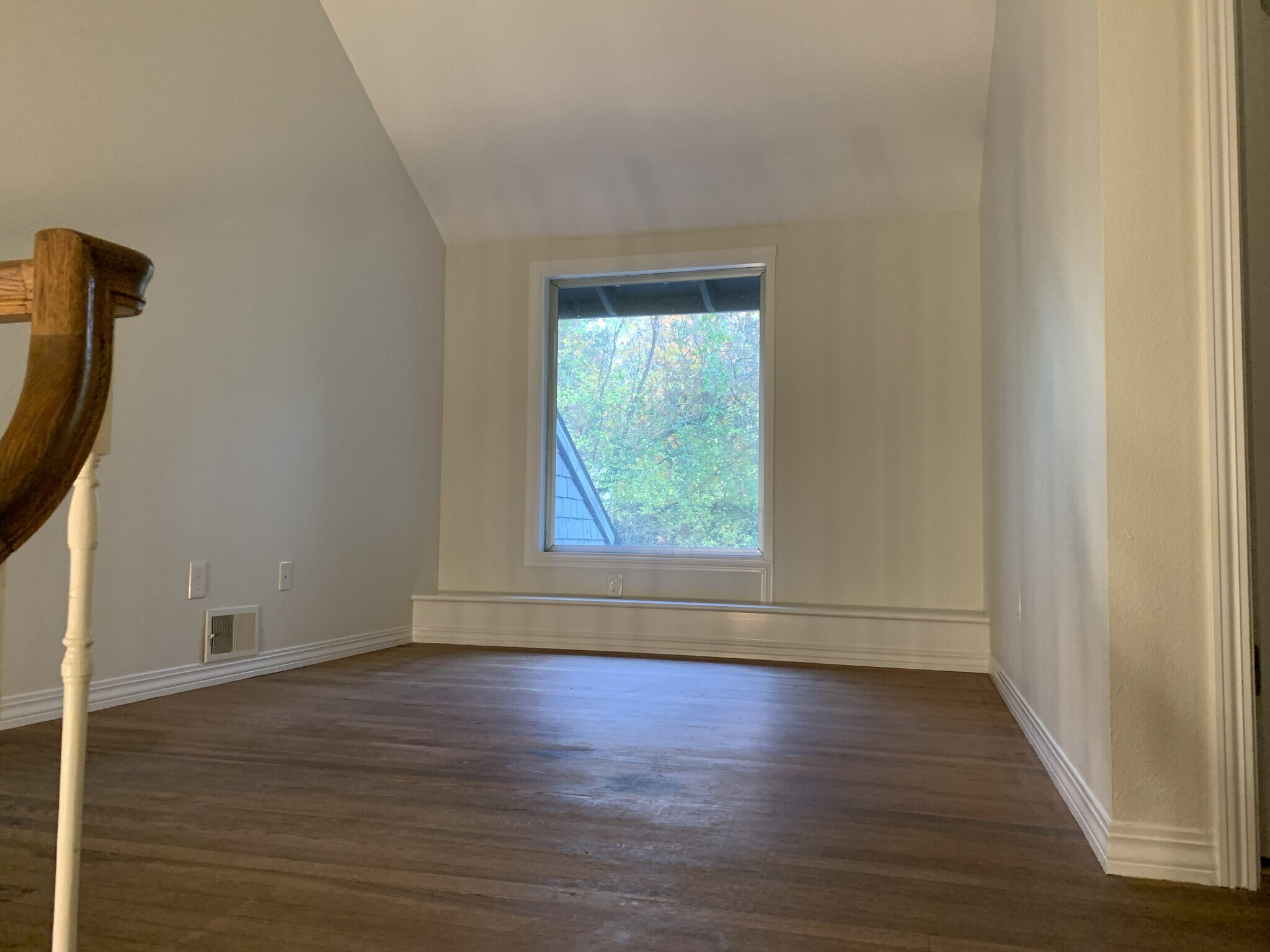 Building Photo - 1760 SW 90th Ave