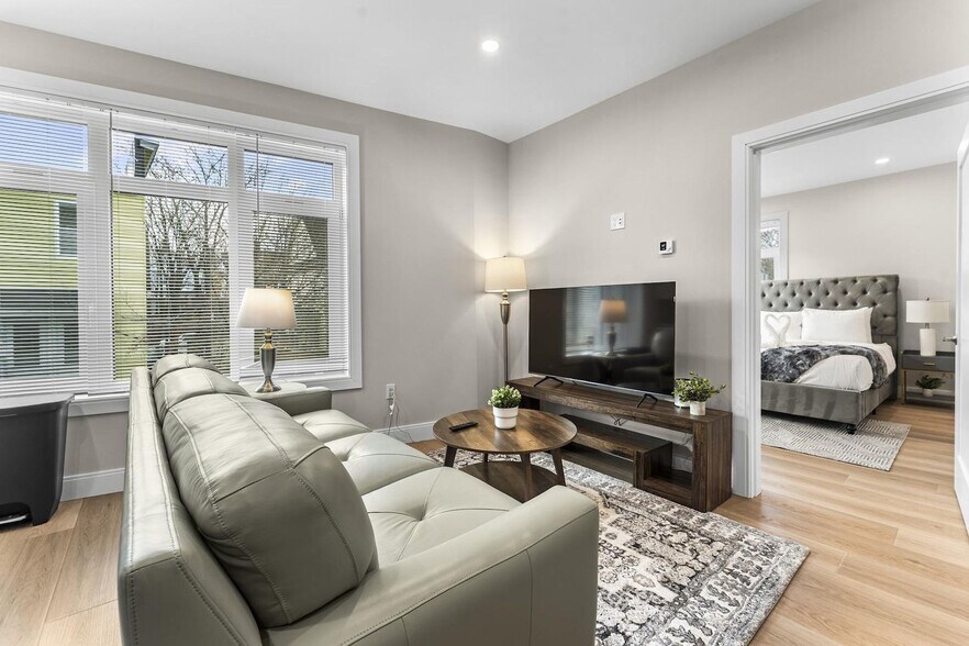 Building Photo - 394 McGrath Hwy