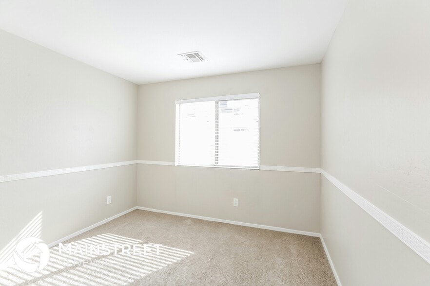 Building Photo - 12450 W Via Camille