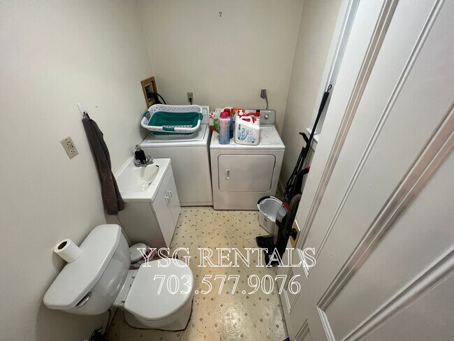 Building Photo - 25 Linwood St