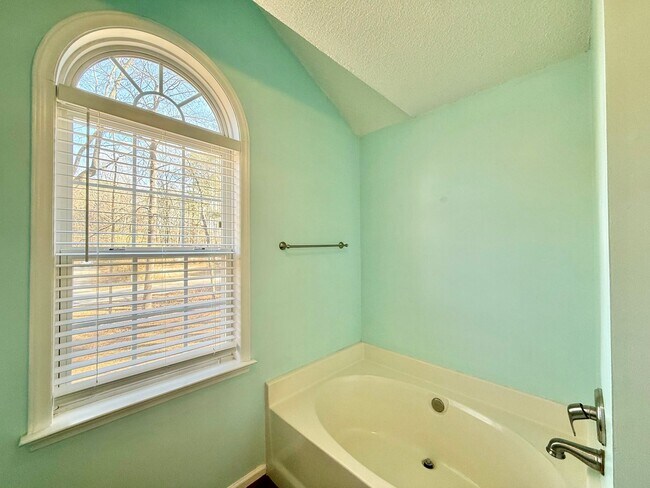 Building Photo - Charming 3BD, 2.5BA Willow Spring Home on a Corner Lot with a 2-Car Garage and a Large Fenced Bac...