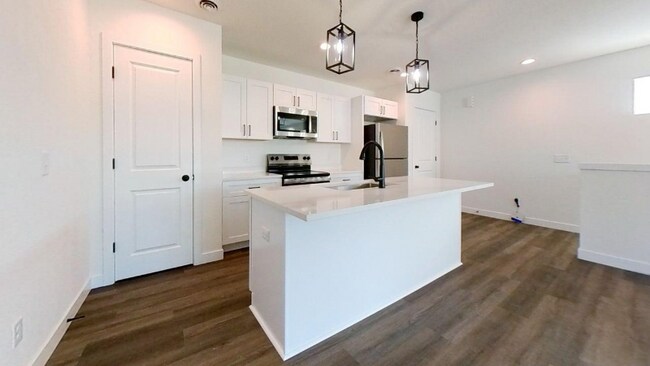 Building Photo - 0 Kyle Ln