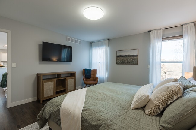 Building Photo - 3062 Barrington Pl