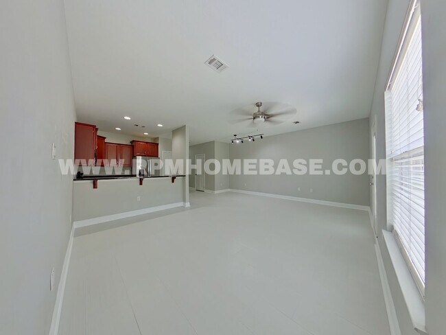 Building Photo - Freshly Updated 3-Bedroom Townhome in Reserve Pointe, Navarre