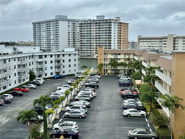 Building Photo - 1893 S Ocean Dr