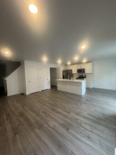 Building Photo - 3788 Galatia Rd