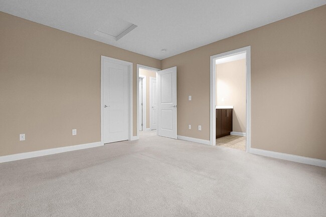 Building Photo - 5527 Albany Terrace Way