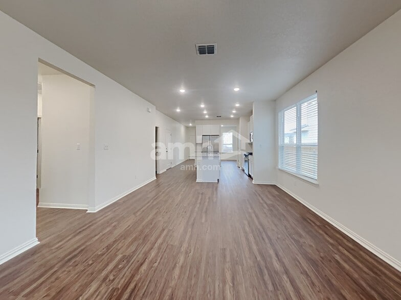 Building Photo - 380 Aspen Waters