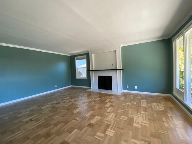 Building Photo - 161 El Bonito Way