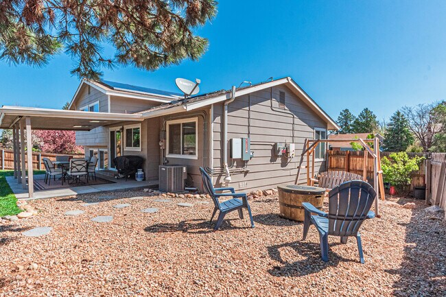 Building Photo - 3158 Breckenridge Dr W
