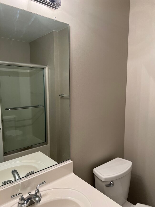 Building Photo - 3708 Cotswold Terrace