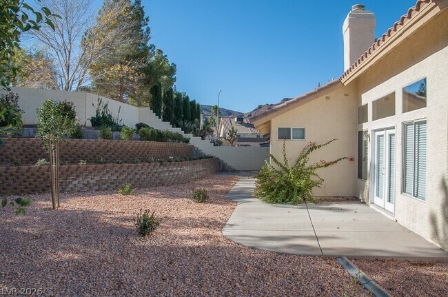 Building Photo - 131 Rancho Maderas Way