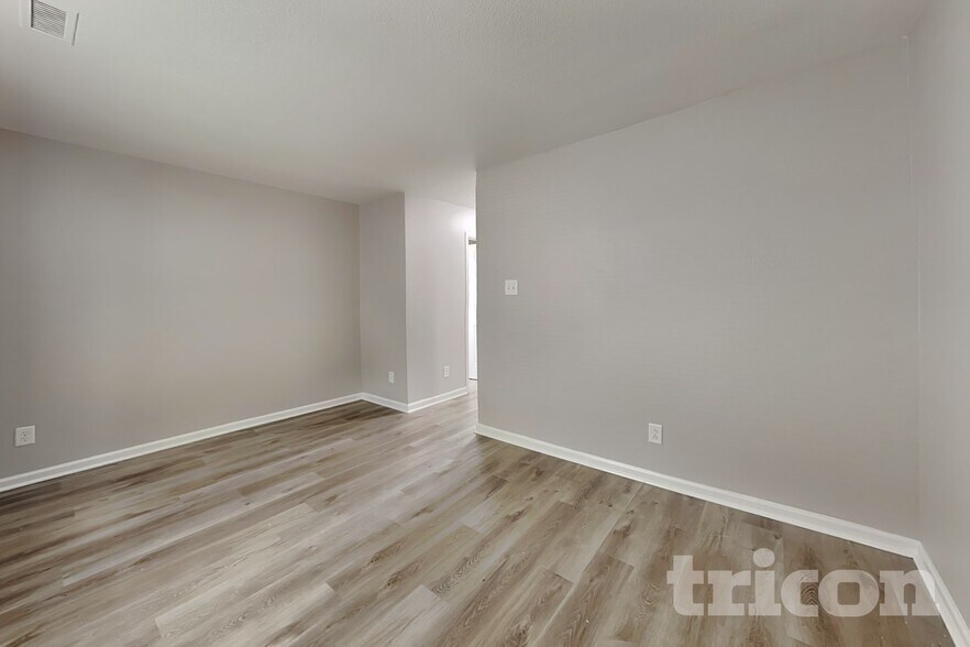 Building Photo - 3105 Arrowroot Ln