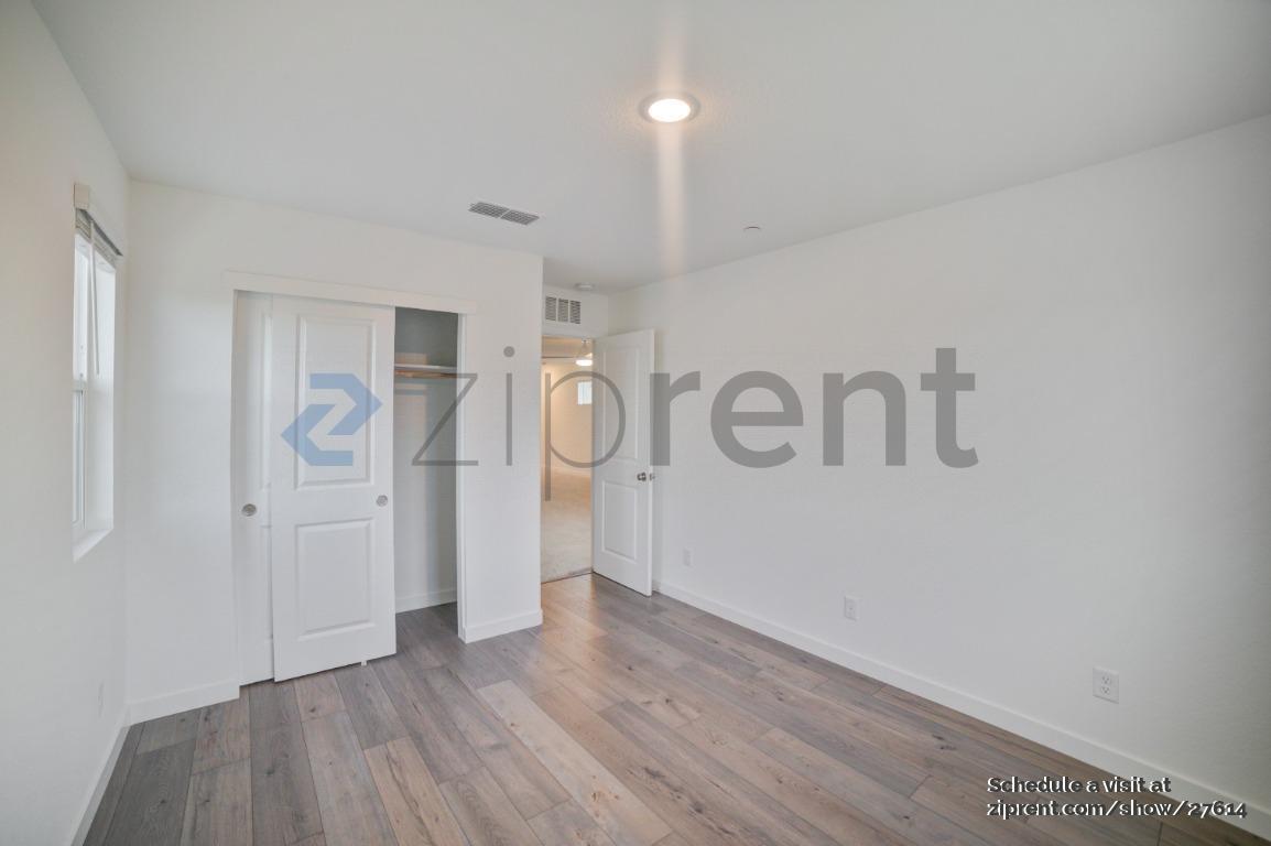 Building Photo - 12153 Coal Crk Wy