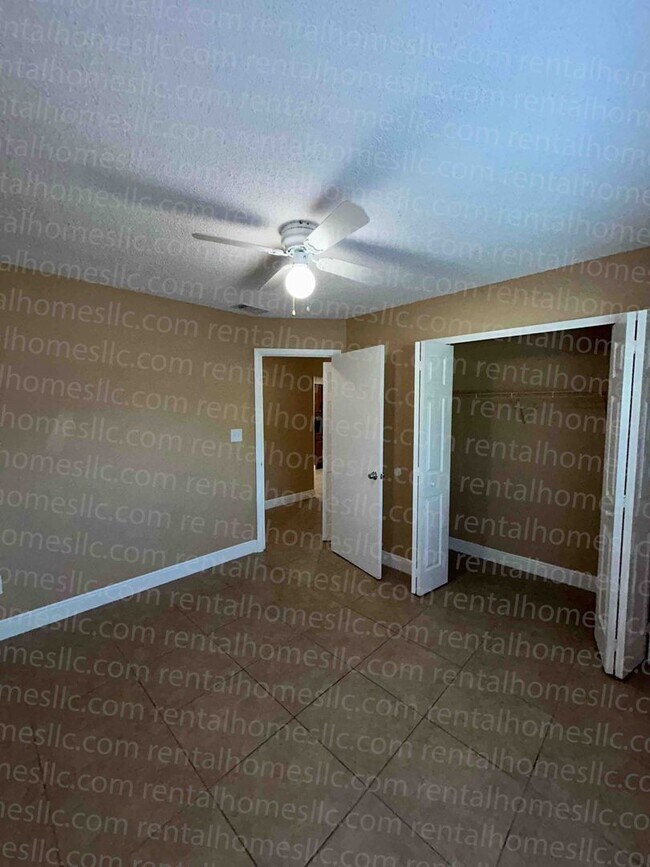 Building Photo - Remodeled Patio Home, Minutes Away From UCF, Technology Park, & the E/W Expressway