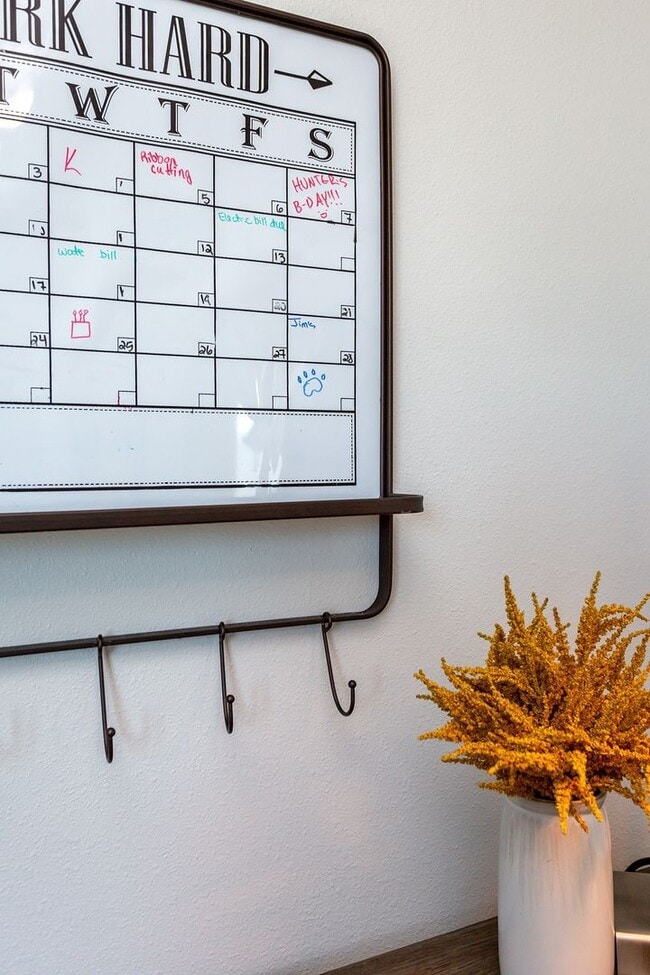 Building Photo - 3 Bedroom Home for rent in Des Moines, IA