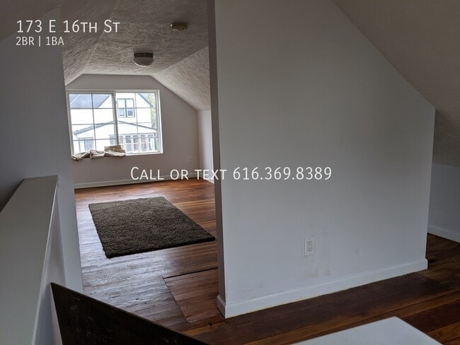 Building Photo - 173 E 16th St