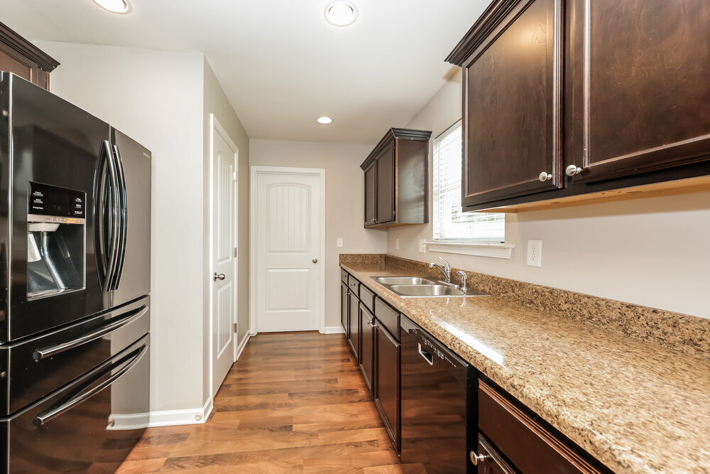 Building Photo - 2014 Cobblestone Dr