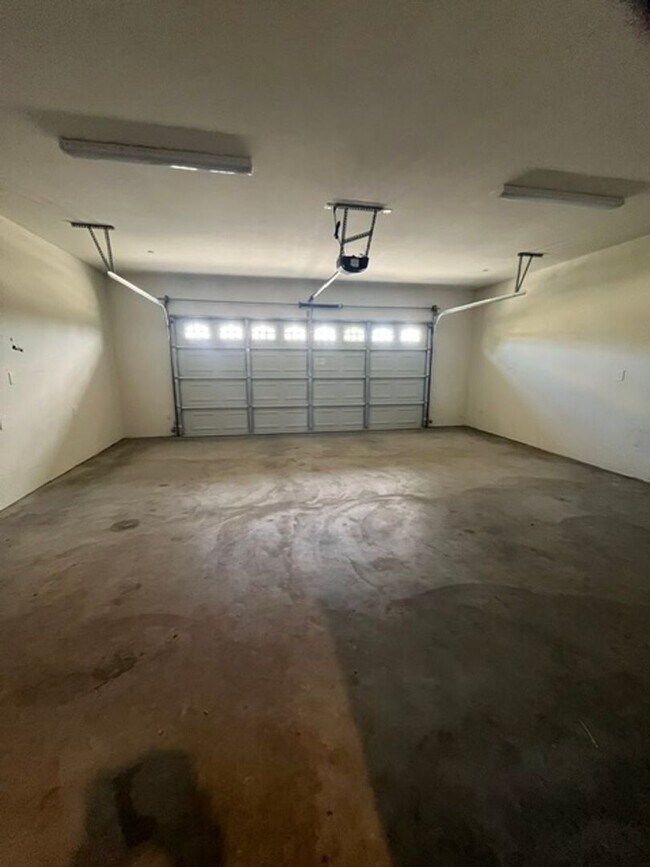 Building Photo - 9211 Jack Ranch Ct