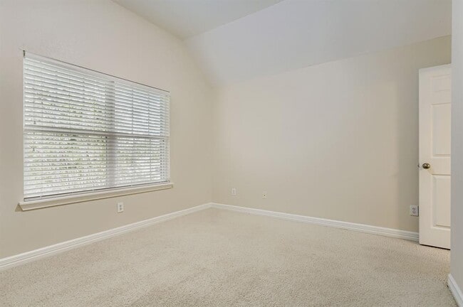 Building Photo - 20806 Cottage Cove Ln
