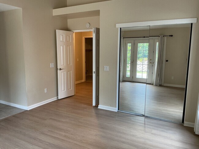 Building Photo - Great Location in Rocklin!