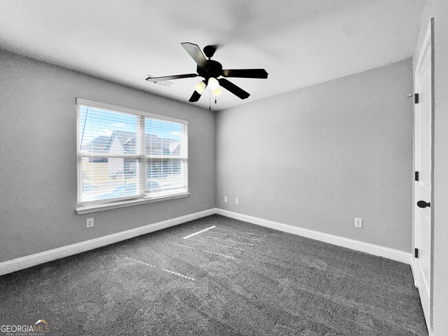 Building Photo - 794 Sugarloaf Way