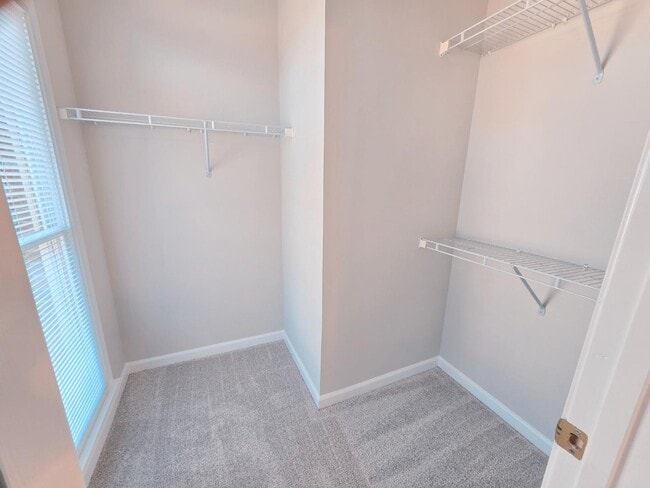 Building Photo - 5016 Stone Park Dr