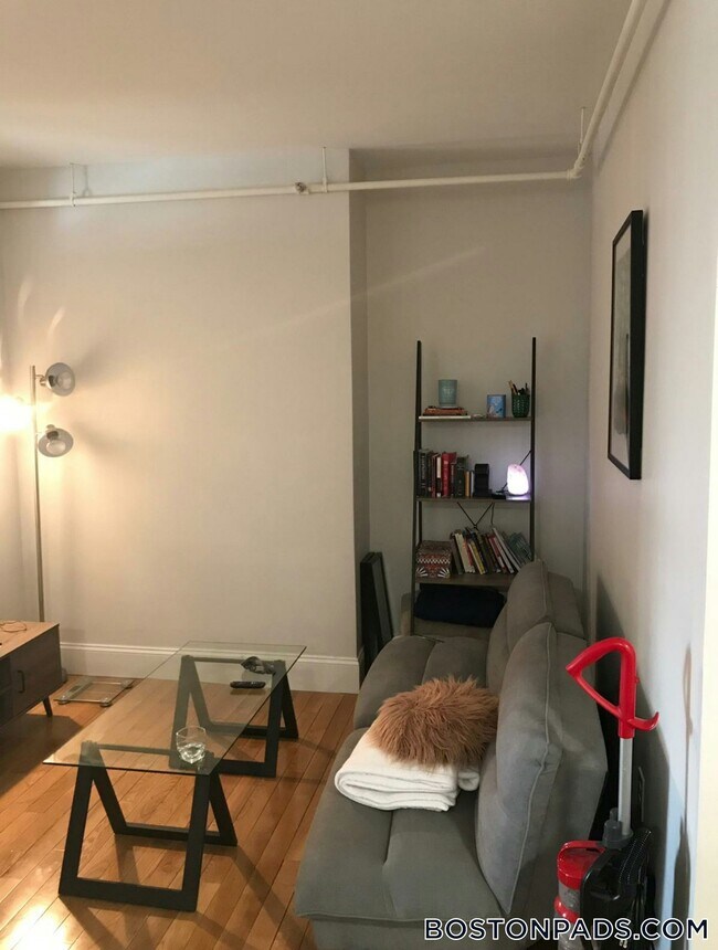 Building Photo - 91 Westland Ave