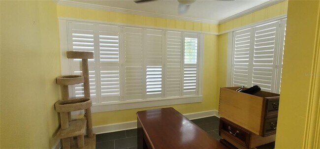 Building Photo - 3026 Burlington Ave N