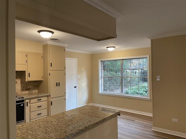 Building Photo - 5525 Hooks Ave