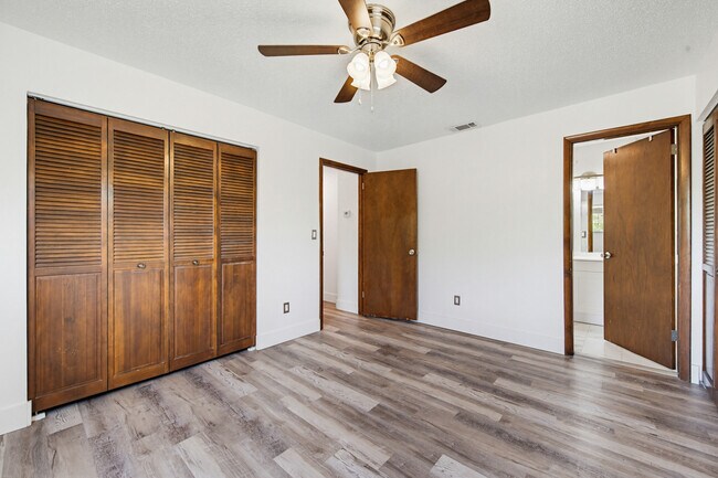 Building Photo - 7 Autumnwood Trail