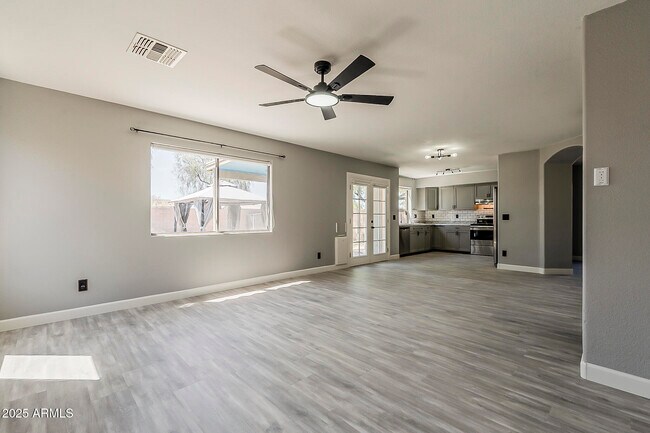 Building Photo - 21928 N Braden Rd