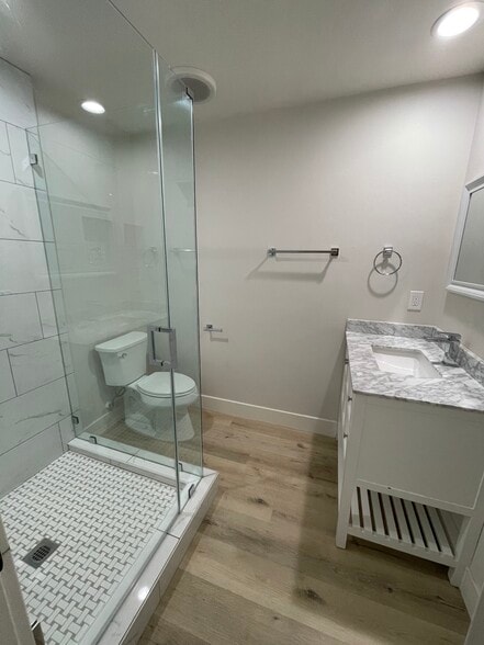 Building Photo - 1029 Oleander St