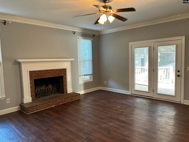 Building Photo - 305 Dean Hall Ln