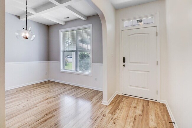 Building Photo - GORGEOUS 4 BR, 2.5 BA *OLDE MILL CREEK in Goldsboro* PIKEVILLE SCHOOLS