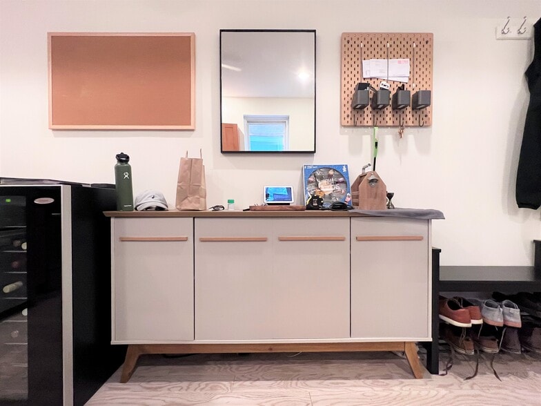 Building Photo - 1627 Wallace St